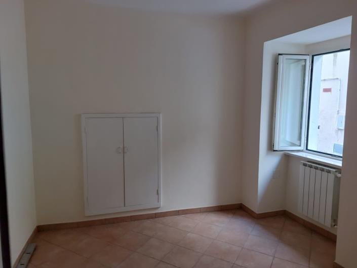 Image No.5-2 Bed Townhouse for sale