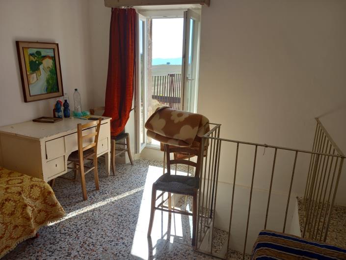 Image No.19-4 Bed Townhouse for sale