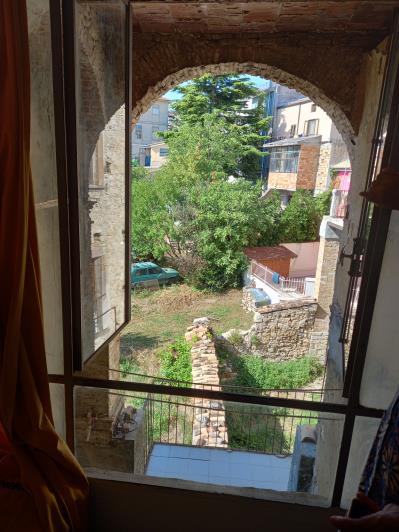 Image No.17-4 Bed Townhouse for sale