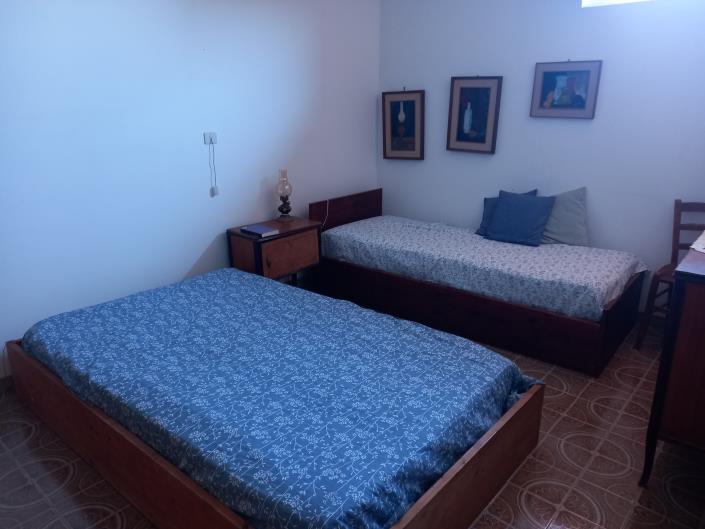 Image No.11-4 Bed Townhouse for sale