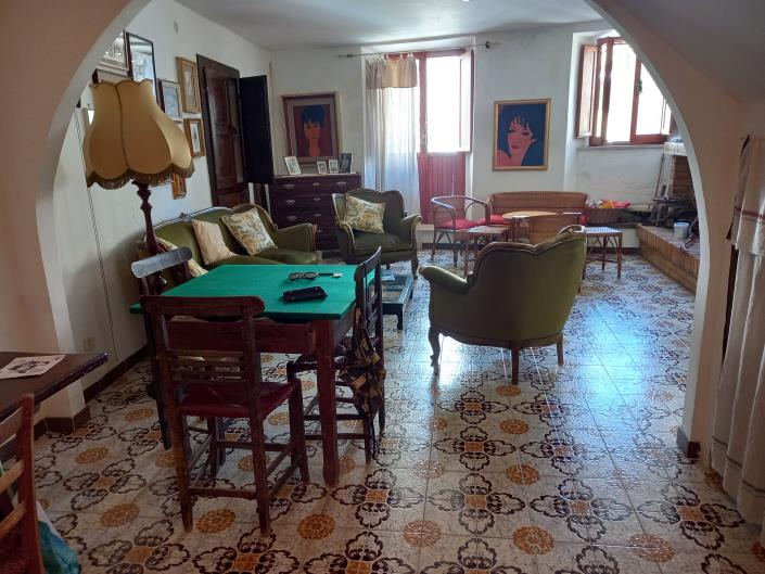 Image No.5-4 Bed Townhouse for sale