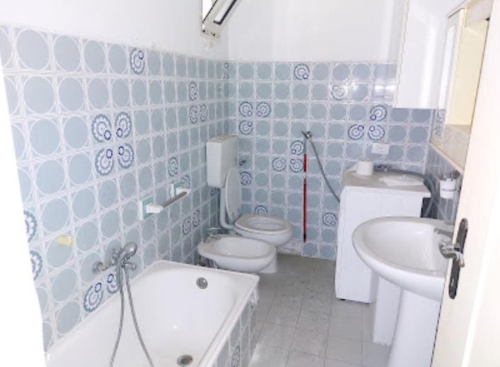 Image No.8-2 Bed Townhouse for sale