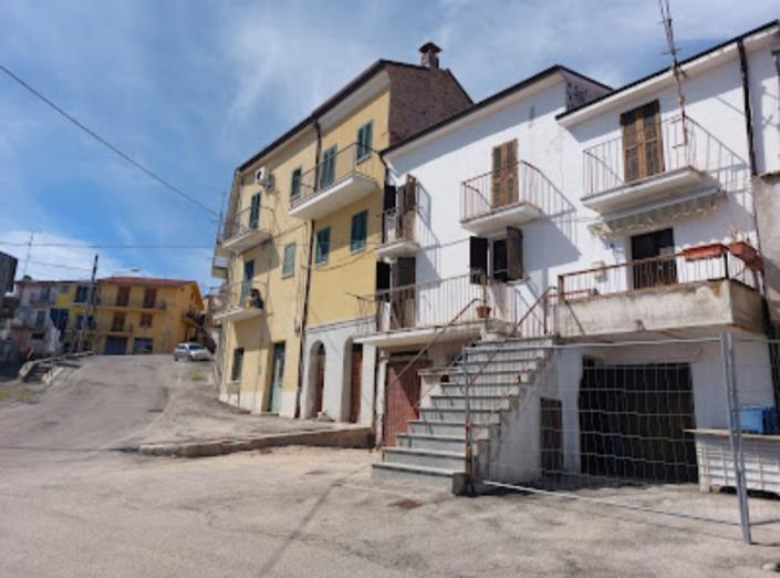 Image No.2-2 Bed Townhouse for sale