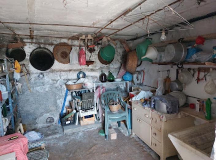 Image No.11-2 Bed Townhouse for sale