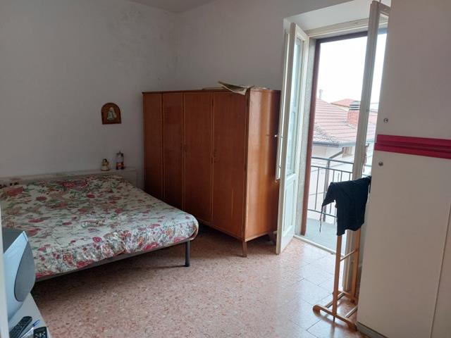 Image No.11-3 Bed Townhouse for sale