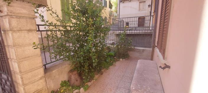 Image No.26-3 Bed Townhouse for sale