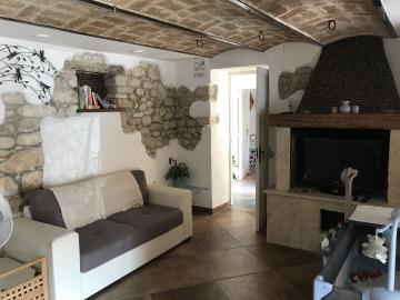 1 - Casoli, Country House