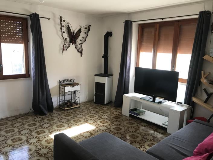 Image No.24-3 Bed Country House for sale