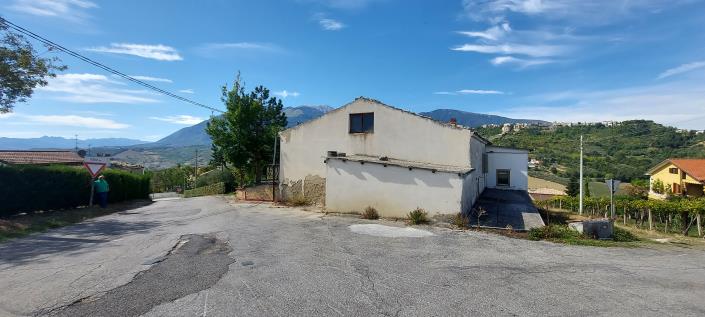 Image No.31-3 Bed Country House for sale