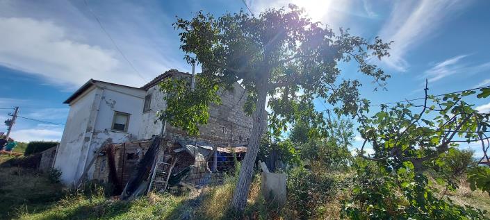 Image No.16-3 Bed Country House for sale