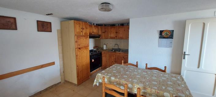 Image No.6-2 Bed Townhouse for sale