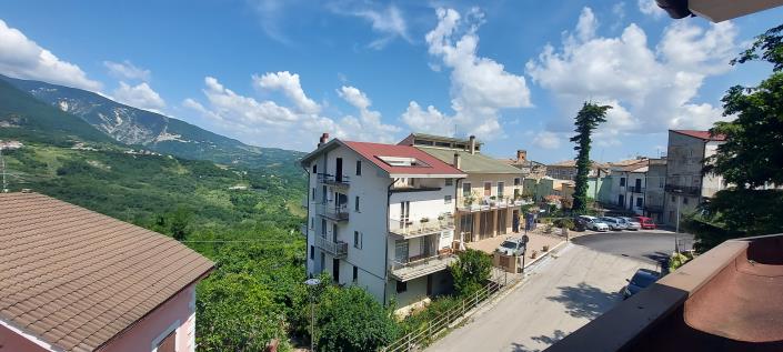 Image No.12-2 Bed Townhouse for sale