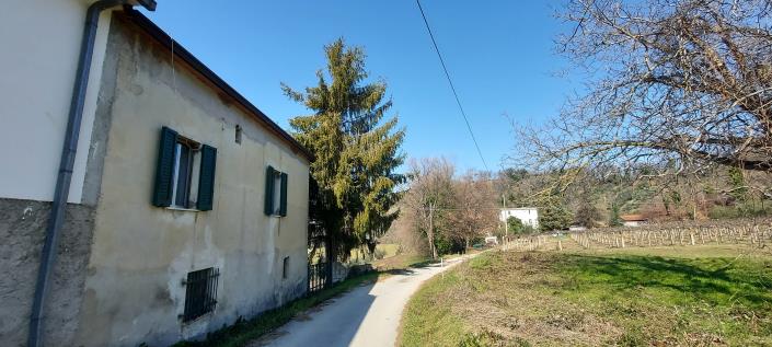 Image No.7-2 Bed Country Property for sale