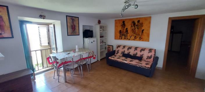 Image No.2-1 Bed Townhouse for sale