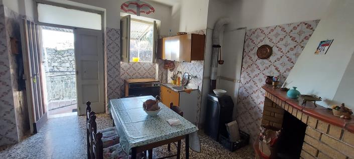 Image No.6-Ferme de 3 chambres à vendre à Palombaro