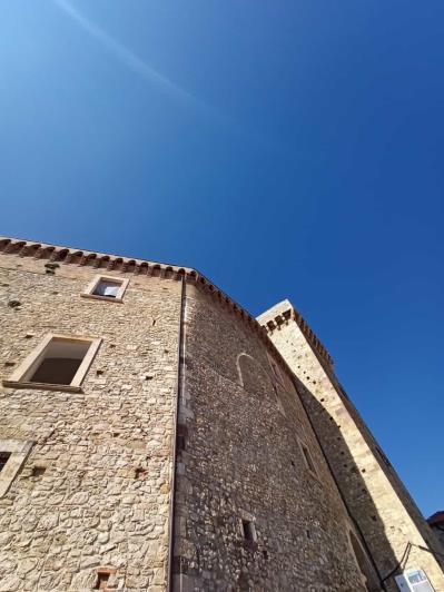 Image No.12-1 Bed Townhouse for sale