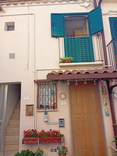 Image No.3-1 Bed Townhouse for sale