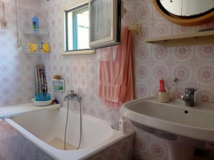 Image No.28-1 Bed Townhouse for sale