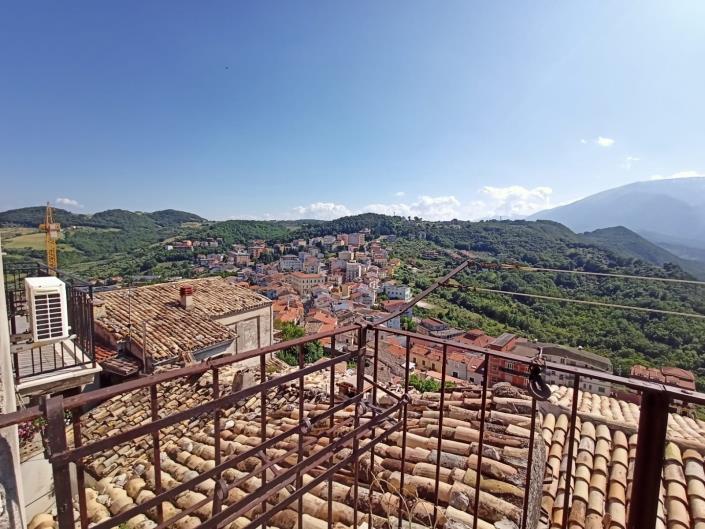 Image No.33-1 Bed Townhouse for sale