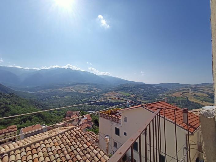 Image No.36-1 Bed Townhouse for sale