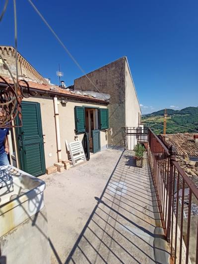 Image No.37-1 Bed Townhouse for sale