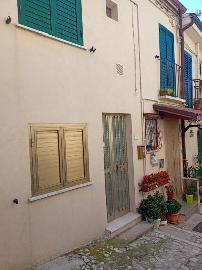 Image No.4-1 Bed Townhouse for sale