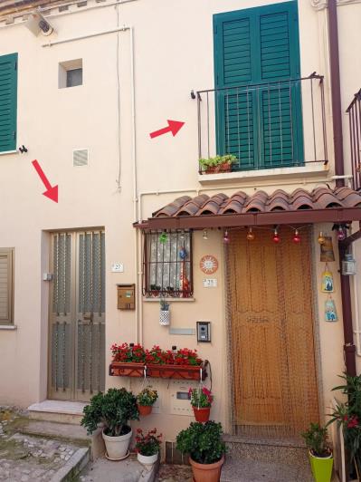 Image No.55-1 Bed Townhouse for sale