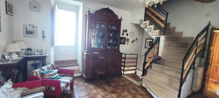 Image No.6-2 Bed Townhouse for sale