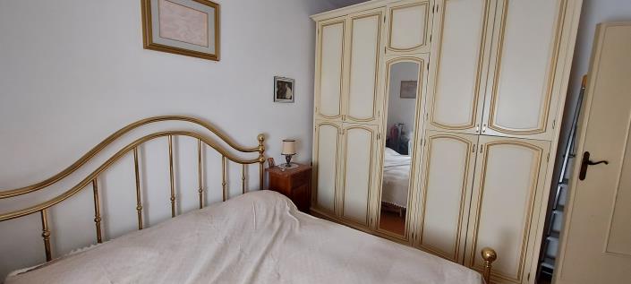 Image No.21-2 Bed Townhouse for sale