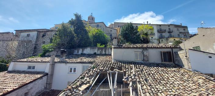 Image No.29-2 Bed Townhouse for sale