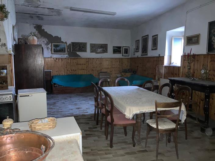 Image No.14-2 Bed Townhouse for sale