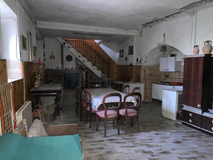 Image No.15-2 Bed Townhouse for sale