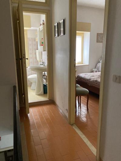 Image No.18-2 Bed Townhouse for sale