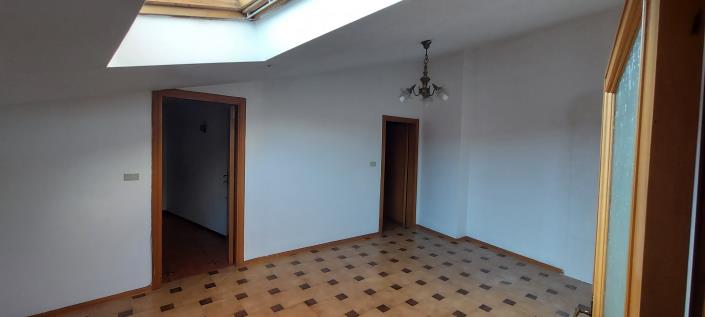 Image No.11-2 Bed Townhouse for sale