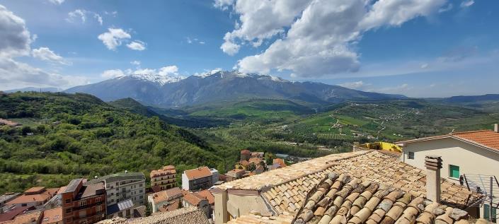 Image No.16-2 Bed Townhouse for sale