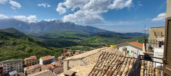 Image No.20-2 Bed Townhouse for sale