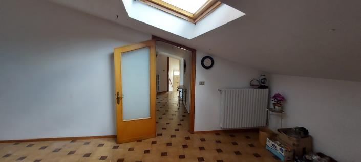 Image No.23-2 Bed Townhouse for sale