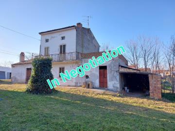 Propriété de pays de 4 chambres à vendre à Lanciano
