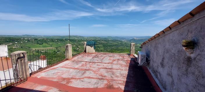 Image No.21-3 Bed Townhouse for sale