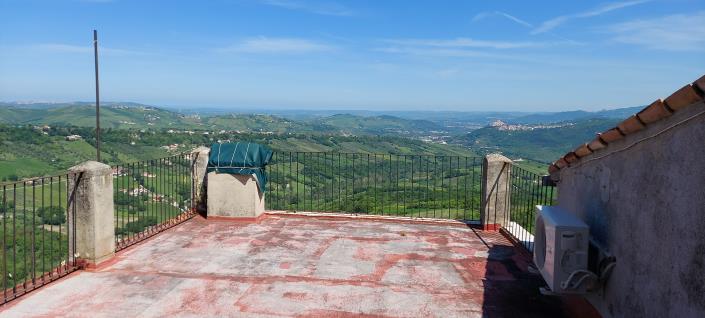 Image No.2-3 Bed Townhouse for sale