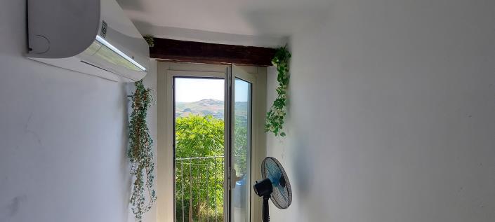 Image No.8-2 Bed Townhouse for sale