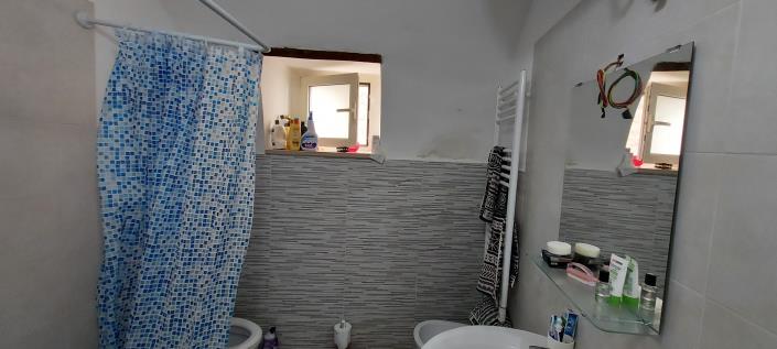 Image No.11-2 Bed Townhouse for sale