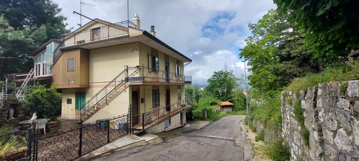 Image No.2-4 Bed House/Villa for sale