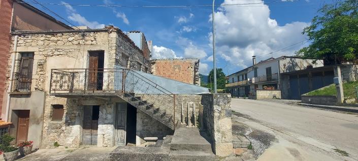 Image No.2-Maison de 2 chambres à vendre à Palombaro