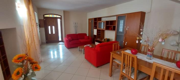 Image No.1-2 Bed Townhouse for sale