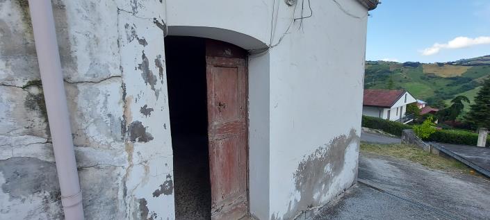 Image No.13-2 Bed Country Property for sale