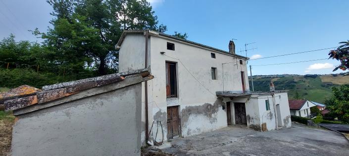 Image No.2-2 Bed Country Property for sale