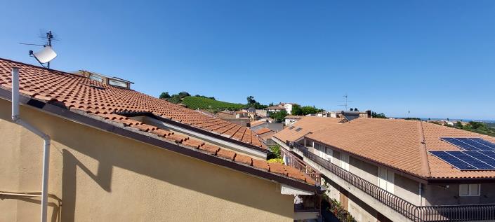 Image No.20-2 Bed House for sale