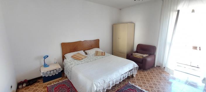 Image No.11-2 Bed House for sale