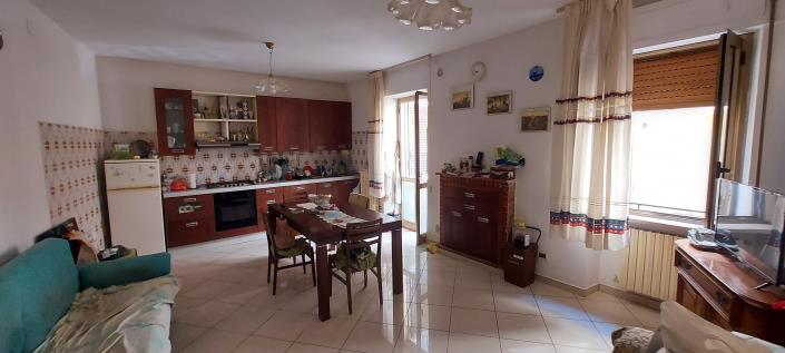 Image No.6-2 Bed House for sale